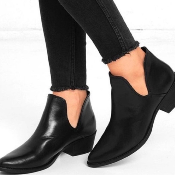 Steve Madden Shoes - Steve Madden Austin Ankle Boots Black Leather Western Bootie Heeled Size 9